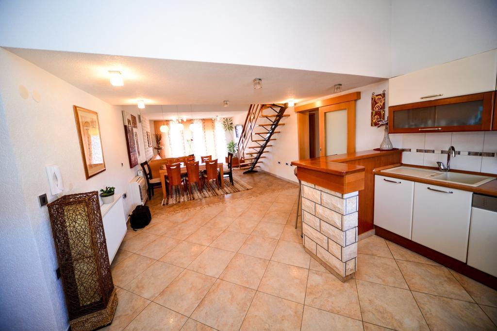 Apartman Ksenija Задар Екстериор снимка