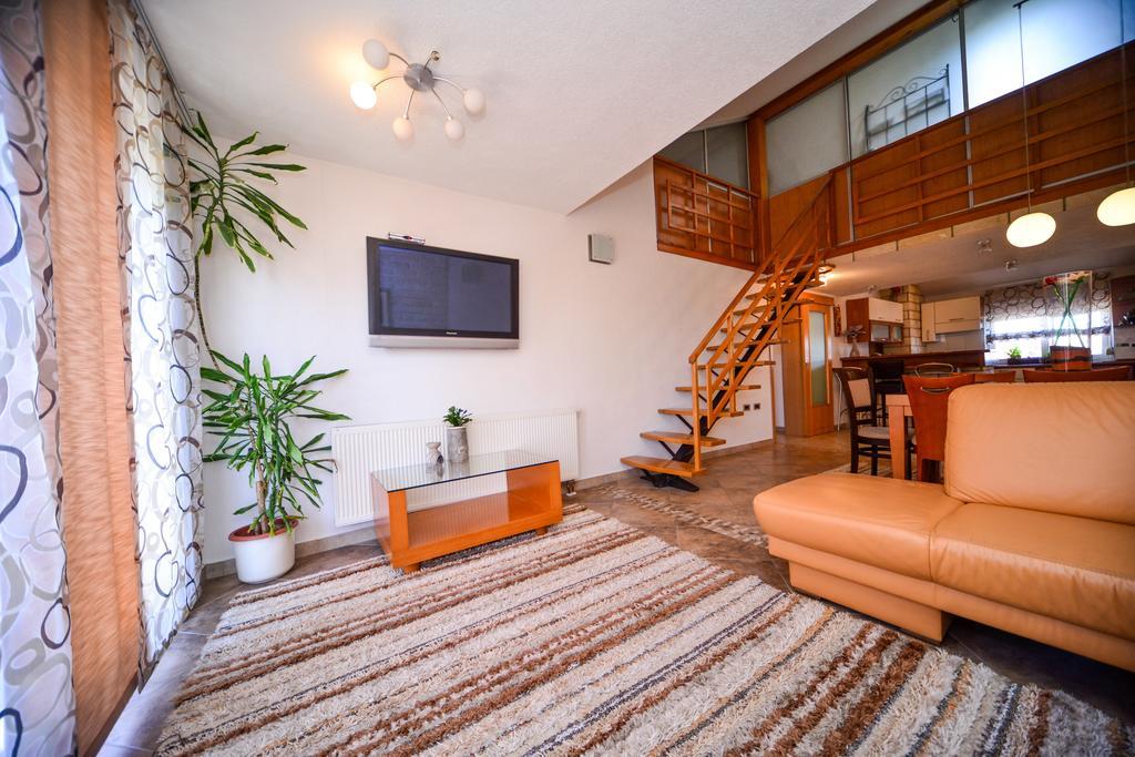 Apartman Ksenija Задар Екстериор снимка