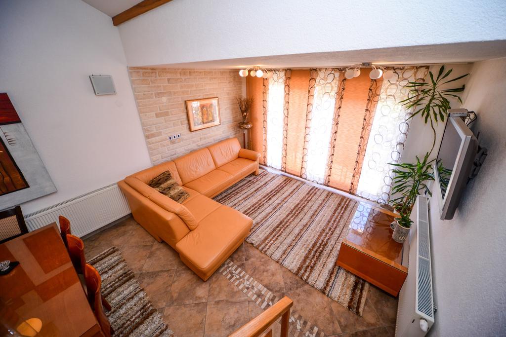 Apartman Ksenija Задар Екстериор снимка