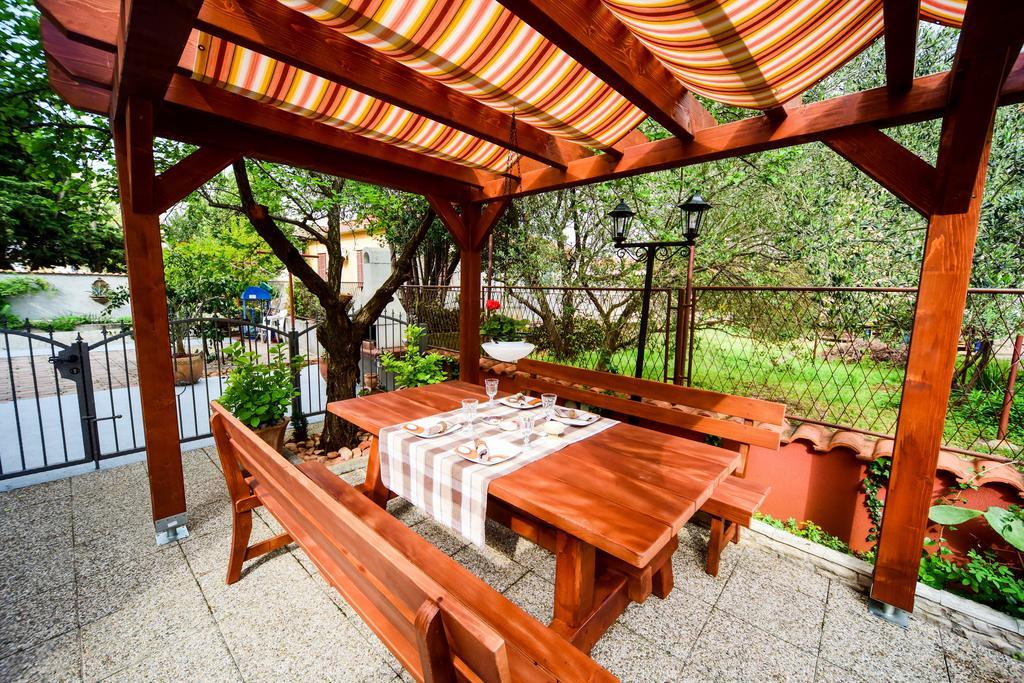 Apartman Ksenija Задар Екстериор снимка